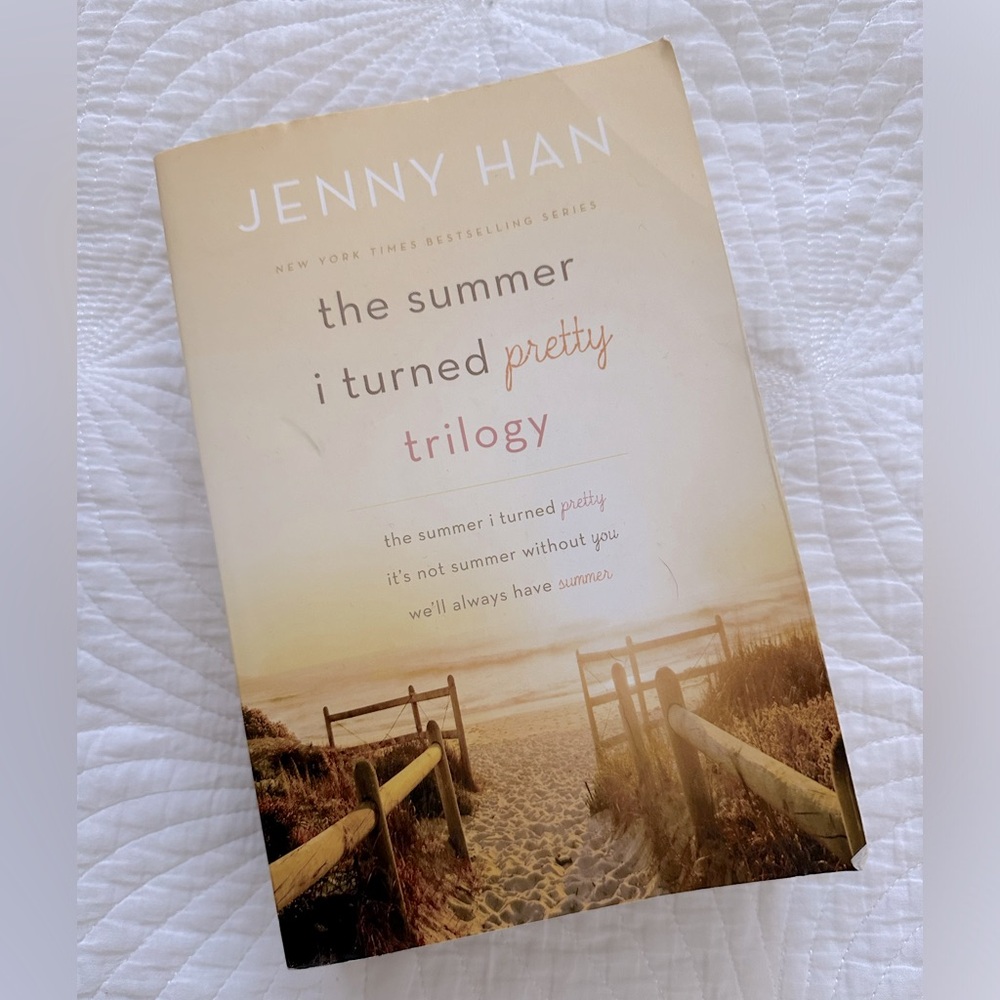SOLD The Summer I Turned Pretty Trilogy by Jenny Han Paperback Book